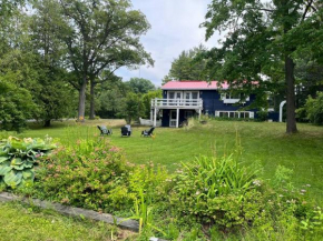 Blue cottage in Port Franks